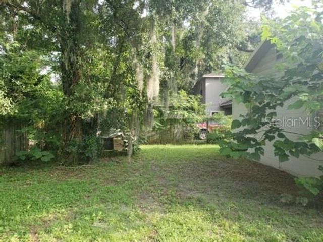 8215 KLONDYKE STREET B, Tampa, FL 33604