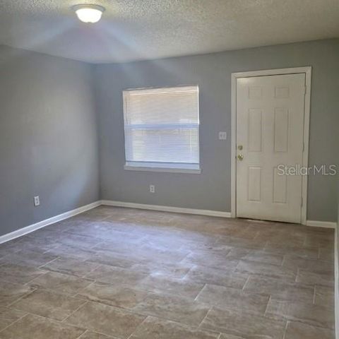 8215 KLONDYKE STREET B, Tampa, FL 33604