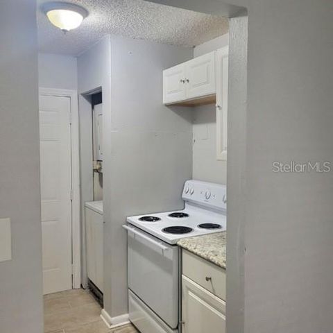 8215 KLONDYKE STREET B, Tampa, FL 33604