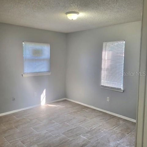 8215 KLONDYKE STREET B, Tampa, FL 33604