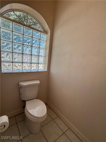 1529 SW 49th TER, Cape Coral, FL 33914