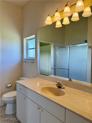 1529 SW 49th TER, Cape Coral, FL 33914