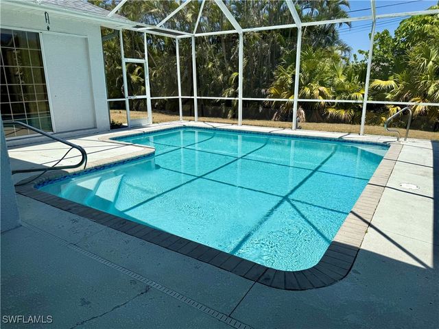 1529 SW 49th TER, Cape Coral, FL 33914