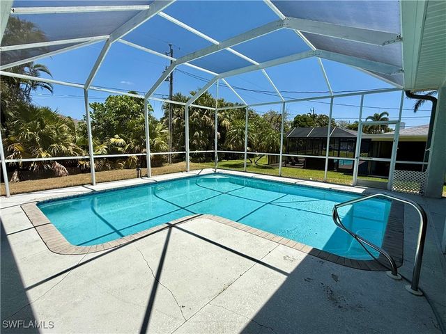 1529 SW 49th TER, Cape Coral, FL 33914