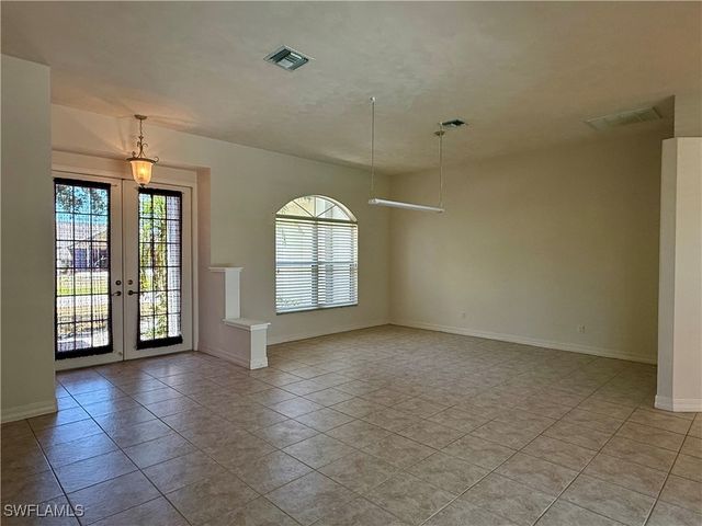 1529 SW 49th TER, Cape Coral, FL 33914