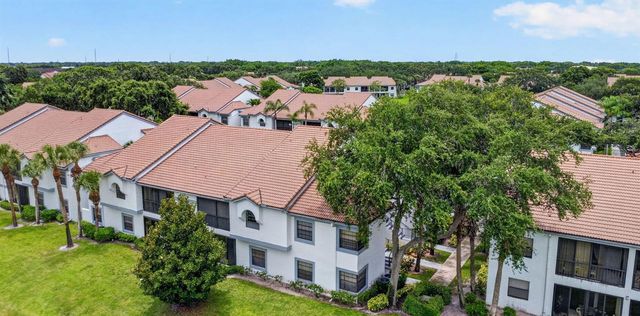 5395 Firenze Drive B, Boynton Beach, FL 33437
