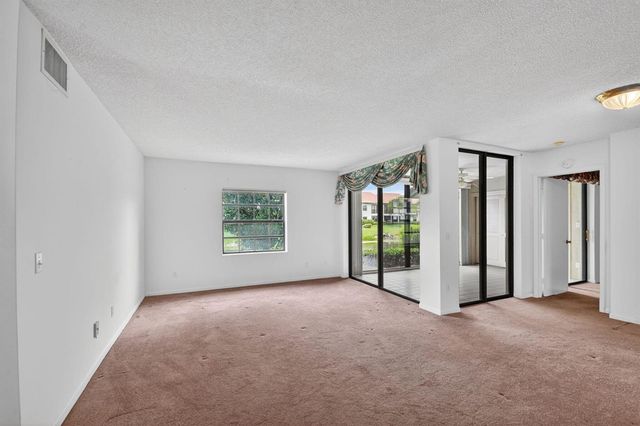 5395 Firenze Drive B, Boynton Beach, FL 33437