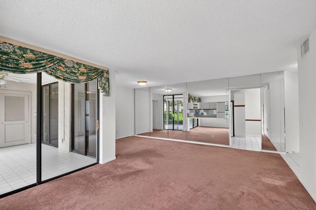 5395 Firenze Drive B, Boynton Beach, FL 33437