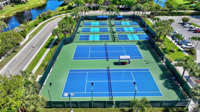 5395 Firenze Drive B, Boynton Beach, FL 33437