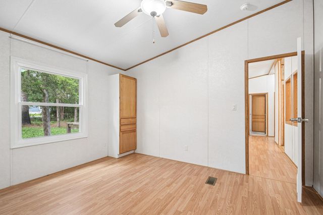 139 Meadow Creek DR, Bastrop, TX 78602