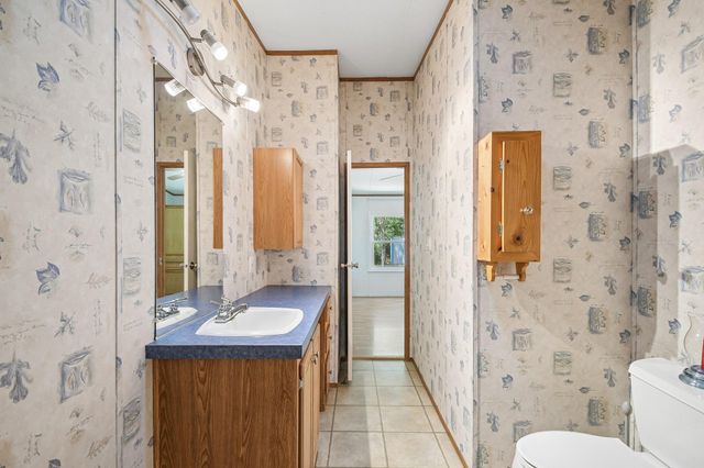 139 Meadow Creek DR, Bastrop, TX 78602