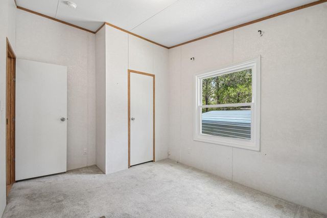 139 Meadow Creek DR, Bastrop, TX 78602