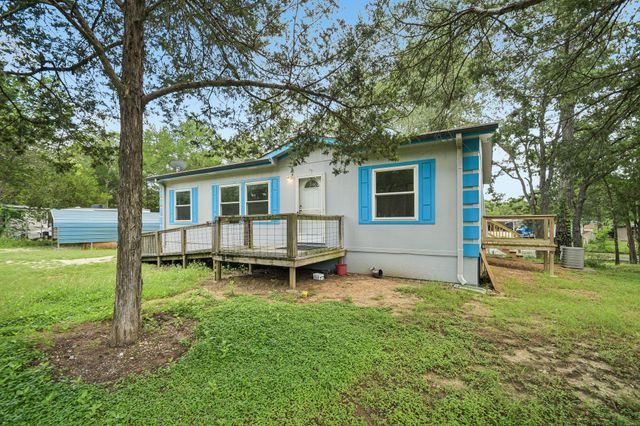 139 Meadow Creek DR, Bastrop, TX 78602