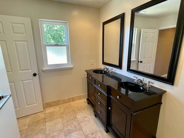 1444 Kentfield Avenue, Redwood City, CA 94061