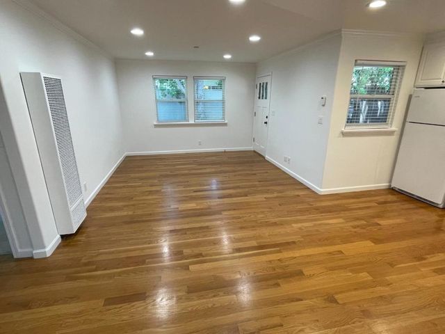 1444 Kentfield Avenue, Redwood City, CA 94061