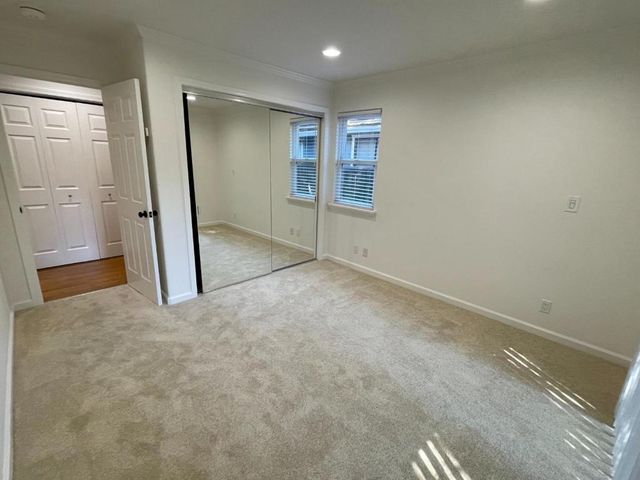 1444 Kentfield Avenue, Redwood City, CA 94061