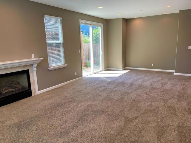 1444 Kentfield Avenue, Redwood City, CA 94061