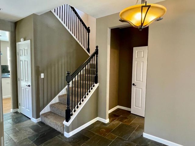 1444 Kentfield Avenue, Redwood City, CA 94061