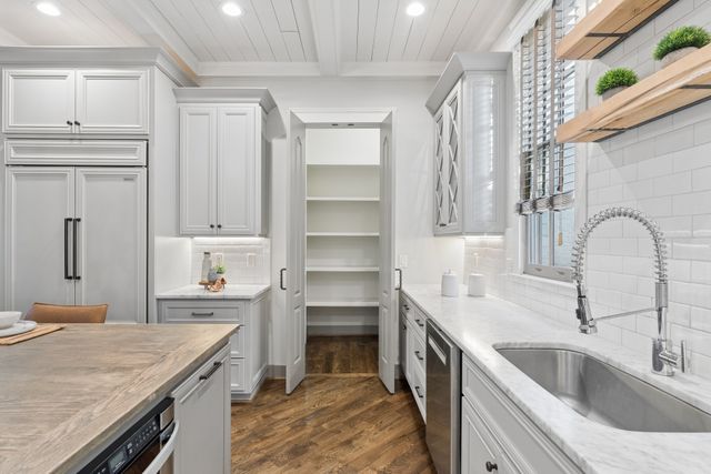 111 Heady Dr, Nashville, TN 37205