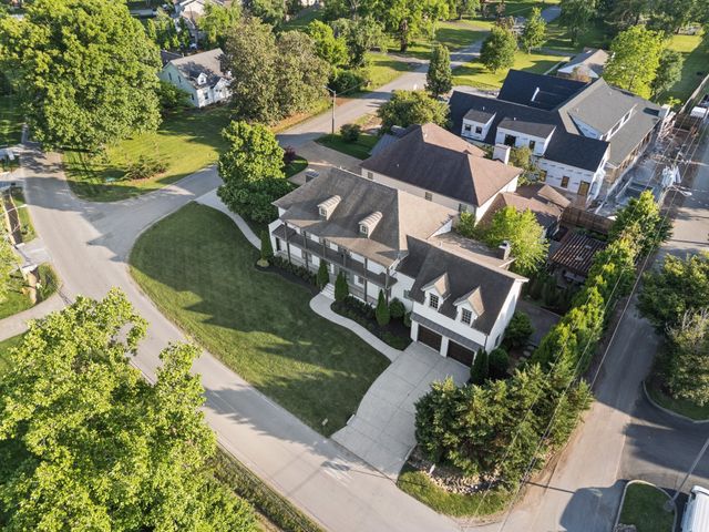 111 Heady Dr, Nashville, TN 37205