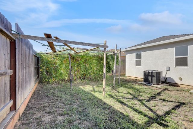 2590 Jana Way, Marysville, CA 95901