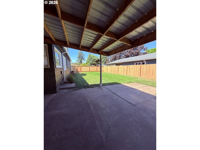 775 HOWARD Ave, Eugene, OR 97404