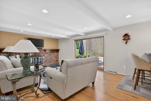 3 RYMILL TER, Cherry Hill, NJ 08003