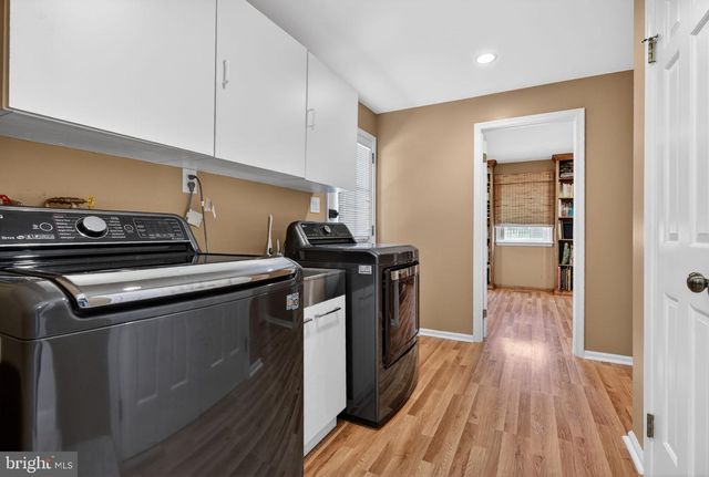 3 RYMILL TER, Cherry Hill, NJ 08003