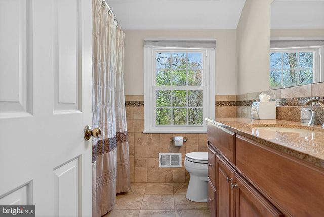 3 RYMILL TER, Cherry Hill, NJ 08003