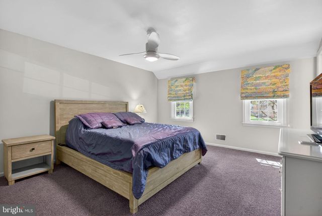 3 RYMILL TER, Cherry Hill, NJ 08003