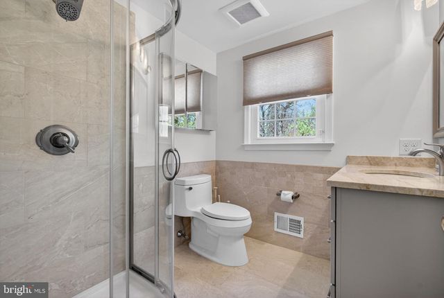 3 RYMILL TER, Cherry Hill, NJ 08003