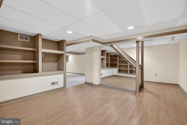 3 RYMILL TER, Cherry Hill, NJ 08003