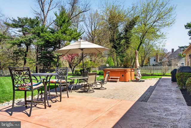 3 RYMILL TER, Cherry Hill, NJ 08003