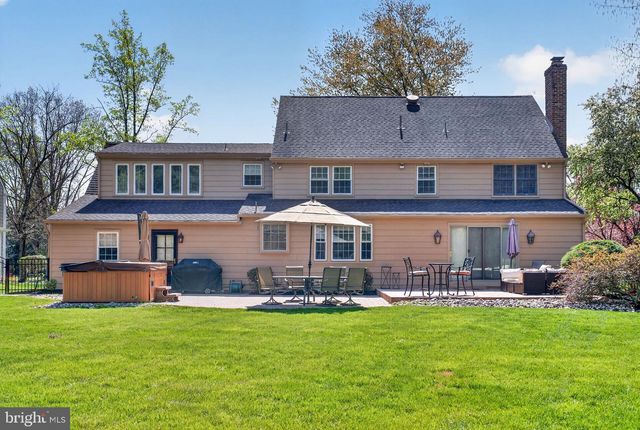 3 RYMILL TER, Cherry Hill, NJ 08003