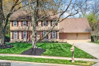 3 RYMILL TER, Cherry Hill, NJ 08003