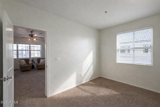 2264 E HUNTINGTON Drive, Phoenix, AZ 85040