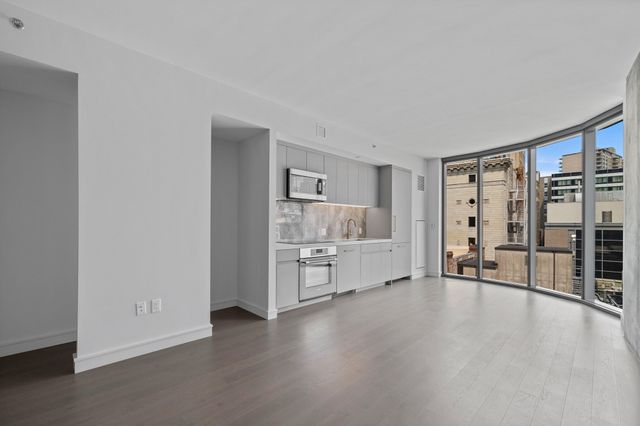 55 Lagrange St 1010, Boston, MA 02116