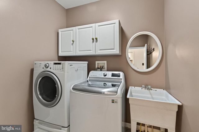 1420 BALMORAL RD, Coatesville, PA 19320