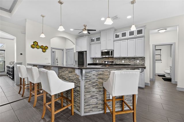 15918 Cabo Blanco Dr, Corpus Christi, TX 78418