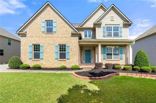 325 Cranbrooke Circle, Suwanee, GA 30024