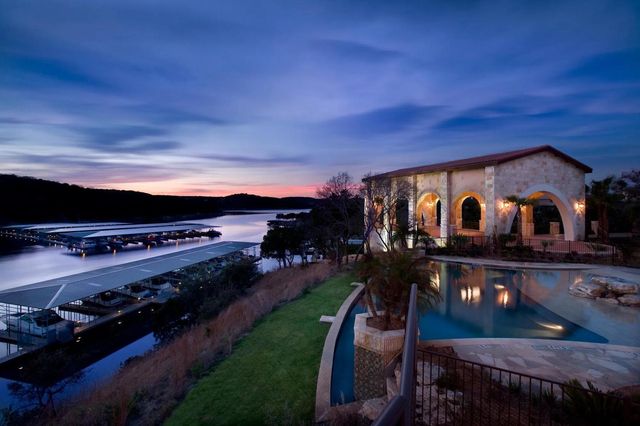 405 Austin Heights RD, Lakeway, TX 78738