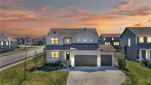 1505 SW Georgetown Drive, Lee's Summit, MO 64082