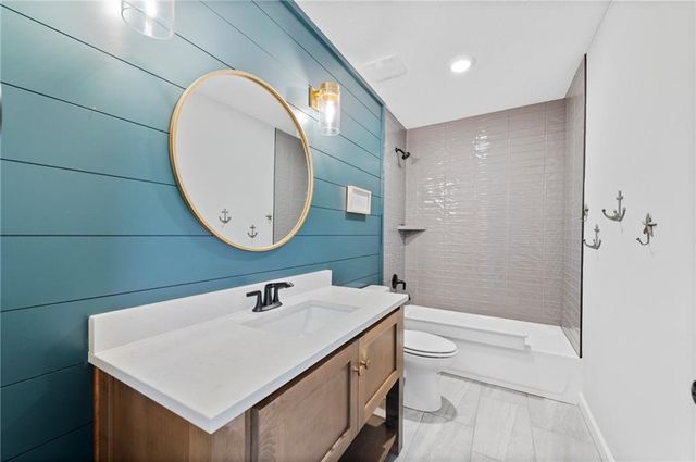 1505 SW Georgetown Drive, Lee's Summit, MO 64082