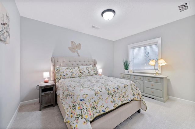 1505 SW Georgetown Drive, Lee's Summit, MO 64082