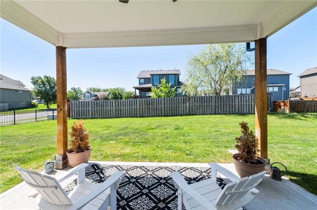 1505 SW Georgetown Drive, Lee's Summit, MO 64082