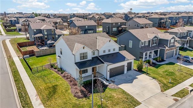 1505 SW Georgetown Drive, Lee's Summit, MO 64082