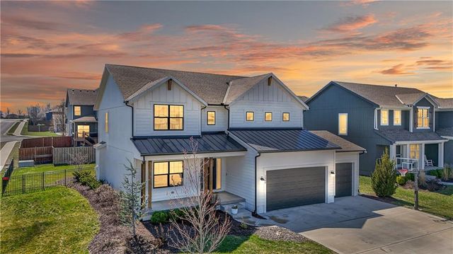 1505 SW Georgetown Drive, Lee's Summit, MO 64082