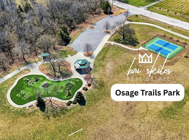 1505 SW Georgetown Drive, Lee's Summit, MO 64082