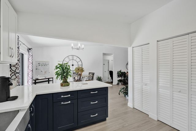 5810 SW 112th Way, Cooper City, FL 33330