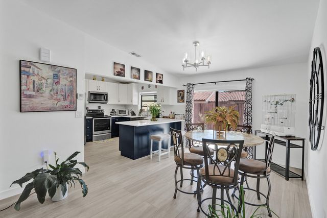 5810 SW 112th Way, Cooper City, FL 33330